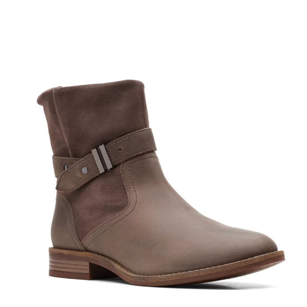 Clarks Women's Camzin Strap Fashion Boot